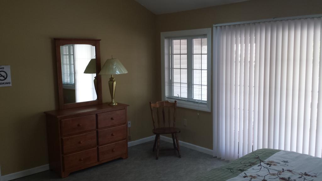 Weirs Beach Motel & Cottages Habitación foto