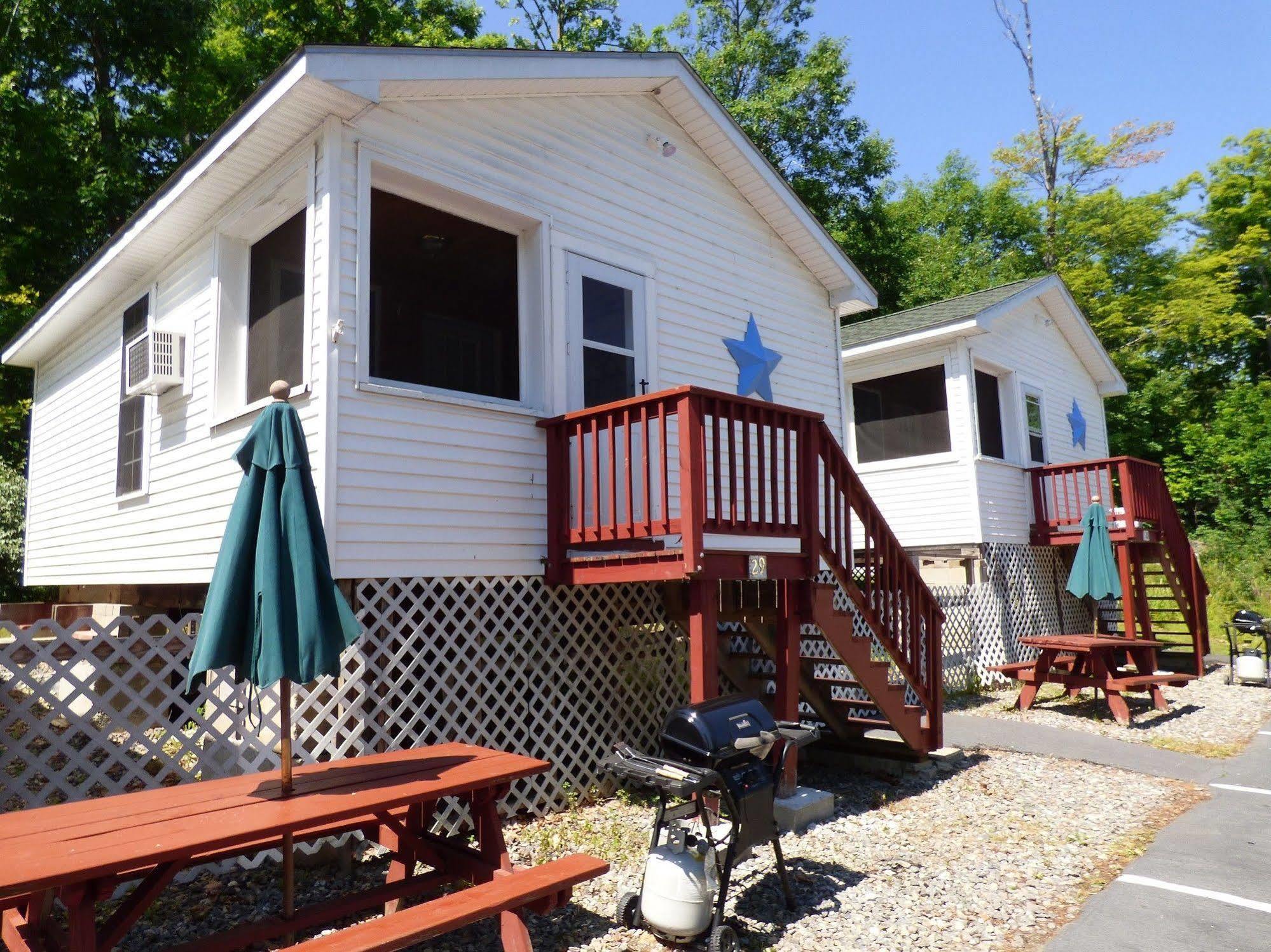 Weirs Beach Motel & Cottages Exterior foto